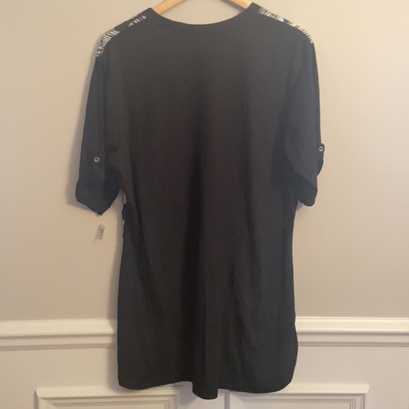 Top - Picture 2 of 7